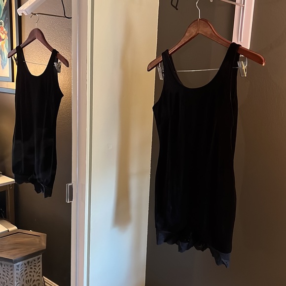 🔥1 hour sale. Victoria’s Secret, black shorts romper, lace on bottom - Picture 2 of 14